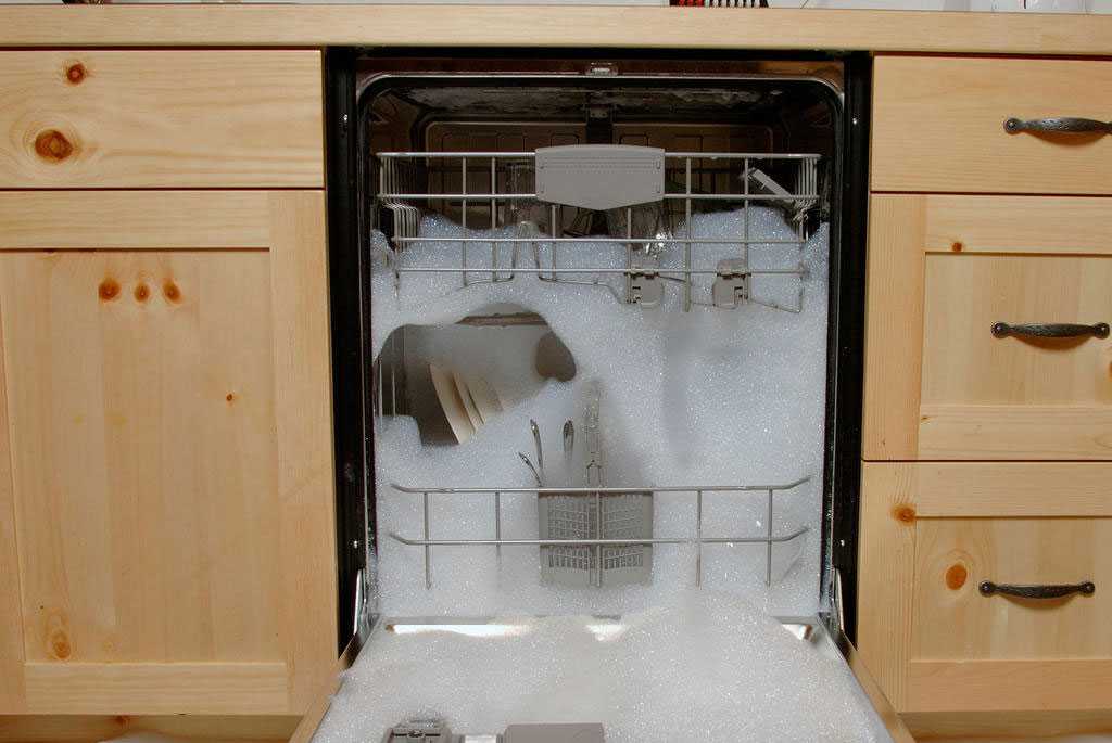 Посудомоечная машина не промывает посуду Hotpoint-Ariston